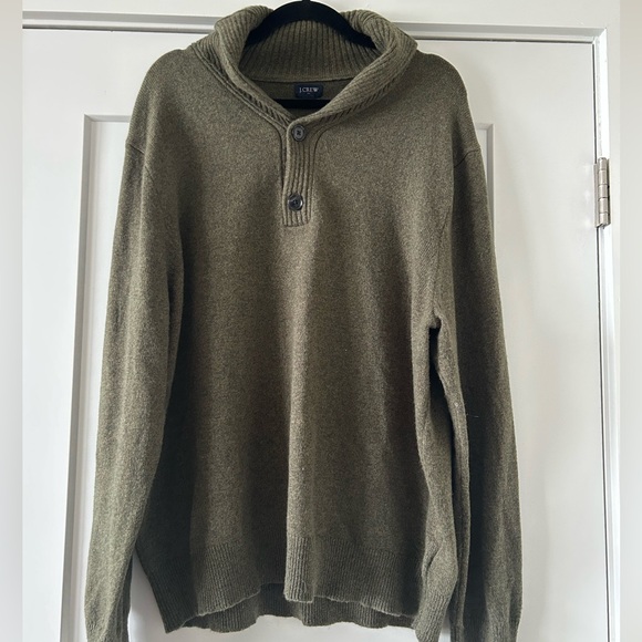 J. Crew Men's Turtleneck Sweater in Olive - Picture 1 of 4